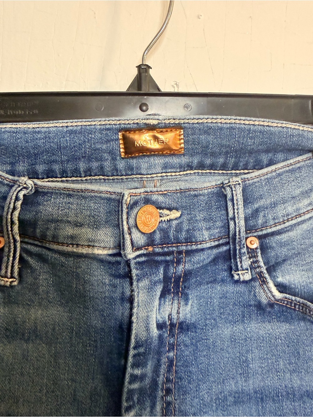 MOTHER Blue weekender fray Jeans - Picture 5 of 9